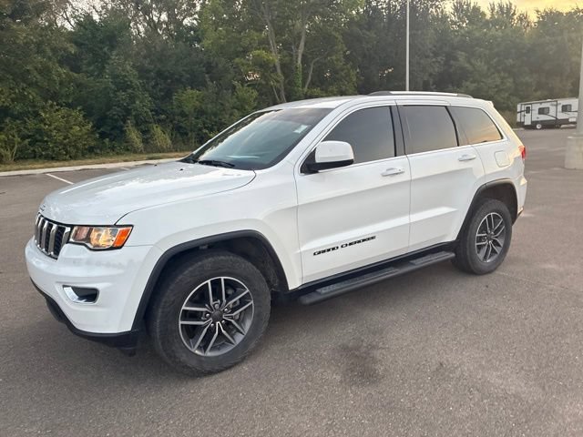 Used 2019 Jeep Grand Cherokee Laredo E with VIN 1C4RJFAG3KC528443 for sale in Kansas City