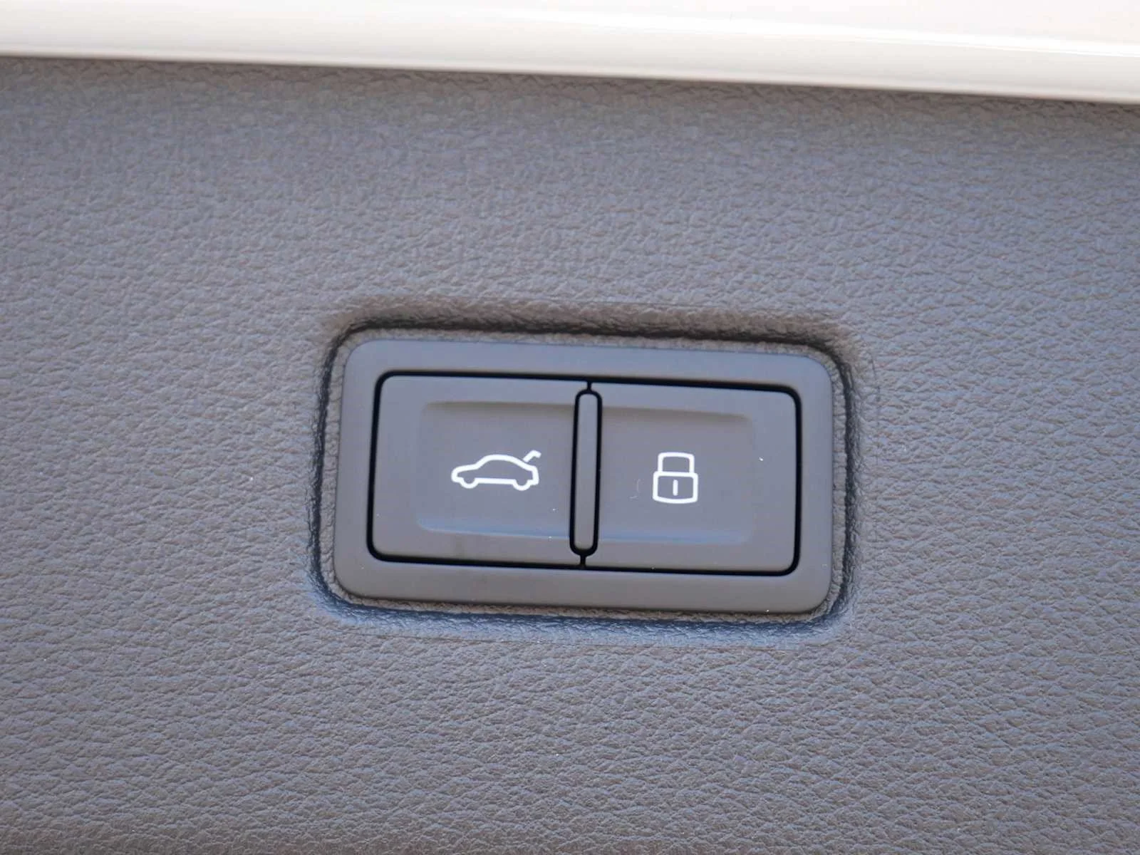 Used 2025 Glacier White Metallic Audi Premium Plus image 6