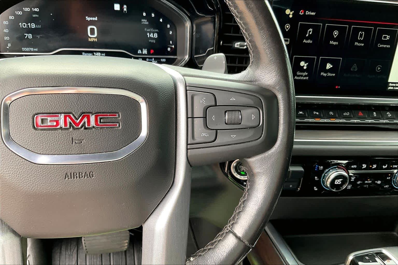 Used 2022 White Frost Tricoat GMC SLT image 24