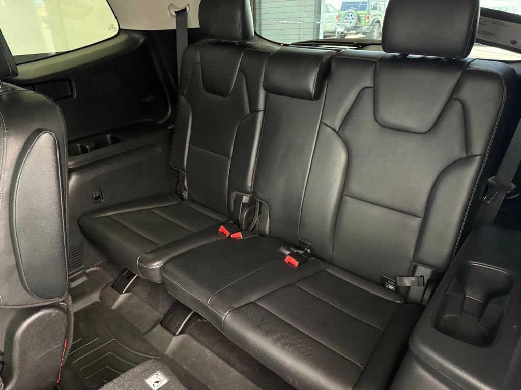 Used 2021 White Kia EX image 64