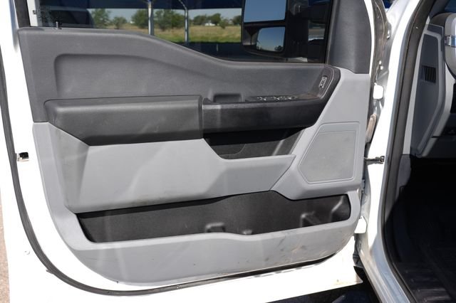 Used 2025 White Ford XL image 12