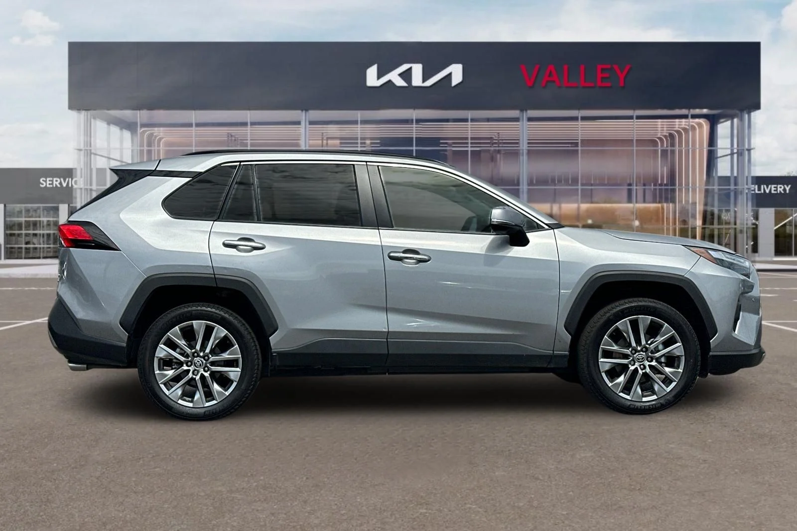 Used 2023 Silver Sky Metallic Toyota Limited image 3