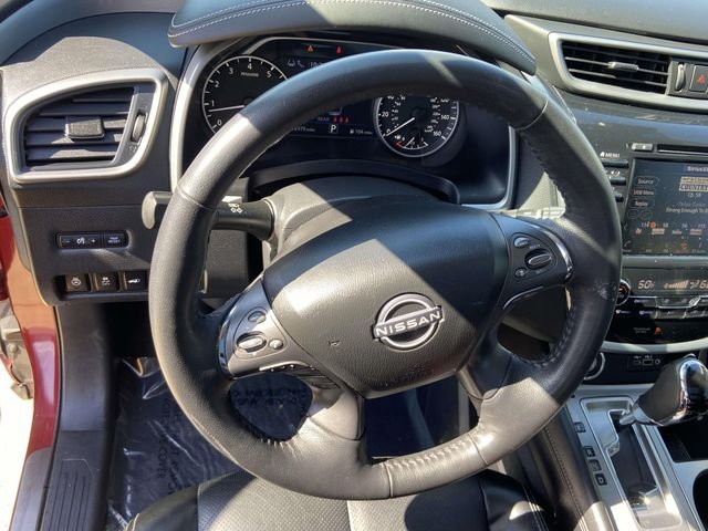 Used 2023 Scarlet Ember Nissan SL image 14