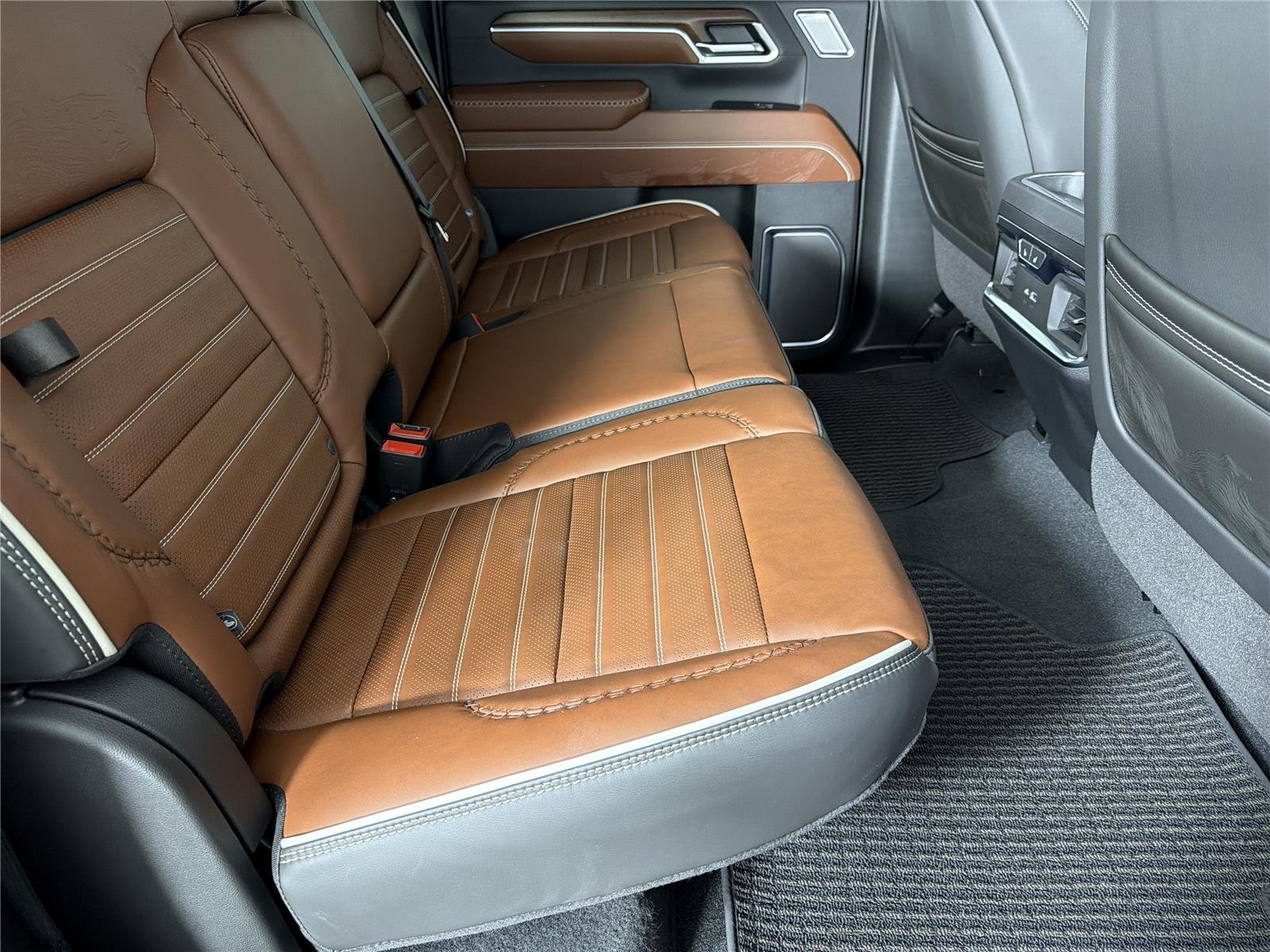 2026 GMC Sierra 2500HD Denali Ultimate - Photo 14
