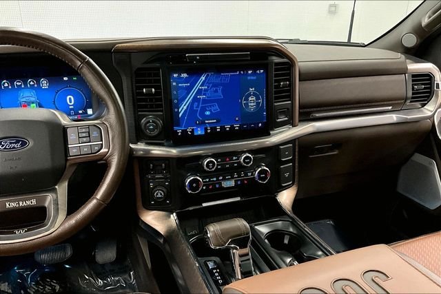Used 2025 Agate Black Metallic Ford King Ranch image 7
