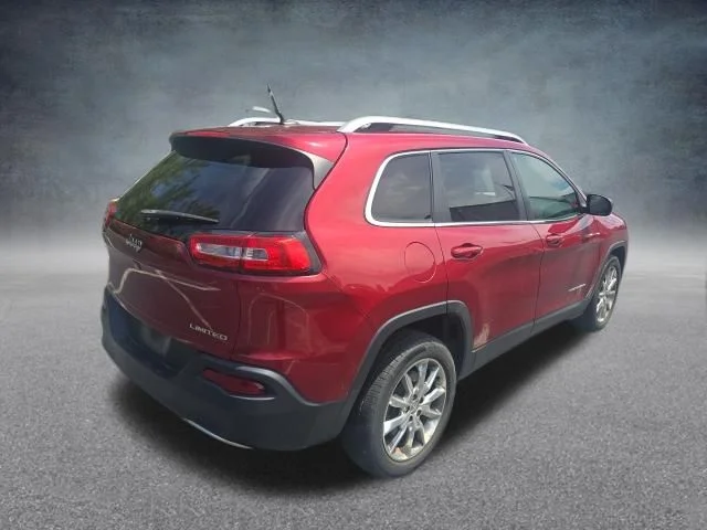 Used 2014 Red Jeep Limited image 9