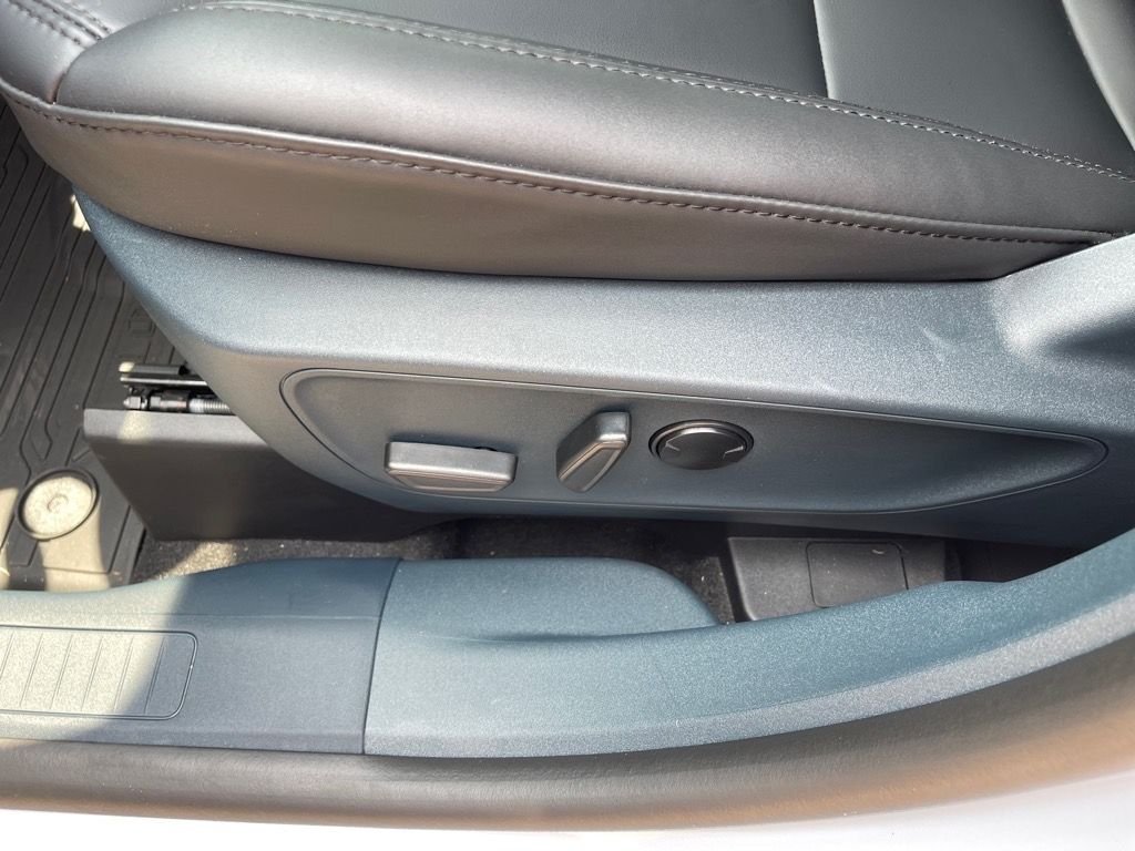 2025 Ford Maverick Lariat - Photo 6