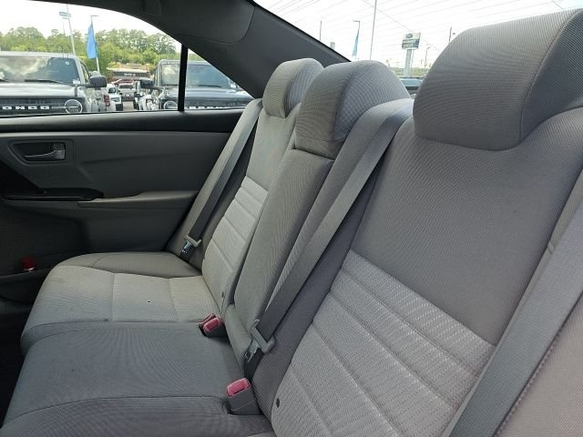 Used 2016 Gray Toyota LE image 13