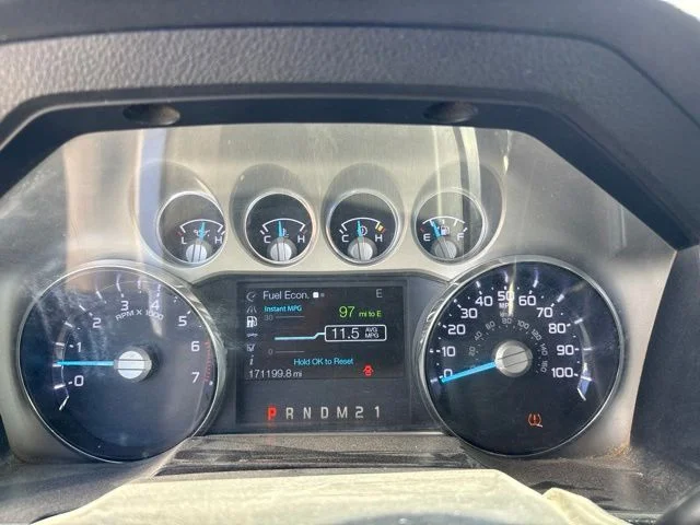 Used 2016  Ford Lariat image 9