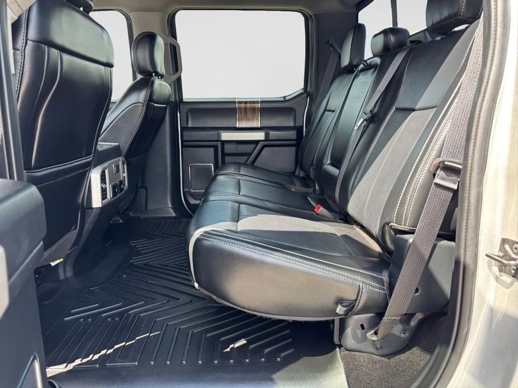 Used 2019 Silver Ford Lariat image 37