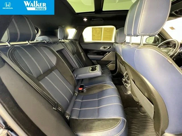 Used 2019 Black Land Rover SE R-Dynamic image 42