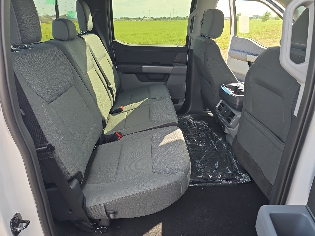 New 2026 White Ford XLT image 34