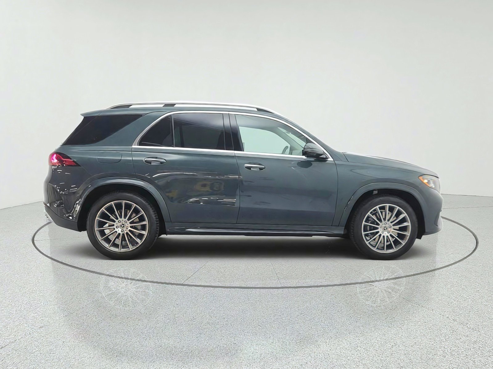 New 2027 Dark Petrol Mercedes-Benz GLE 350 4MATIC® SUV image 4