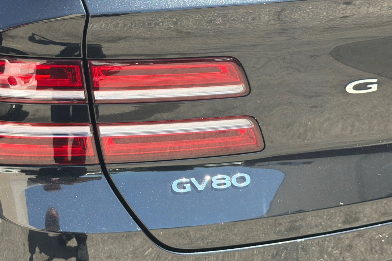 Used 2022 SILVER Genesis  image 27