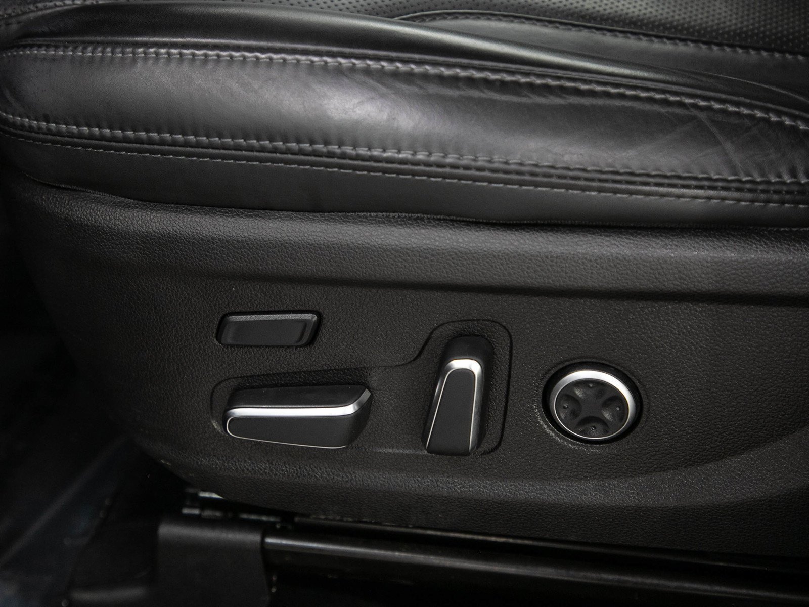 Used 2022 Portofino Gray Hyundai Calligraphy AWD image 25