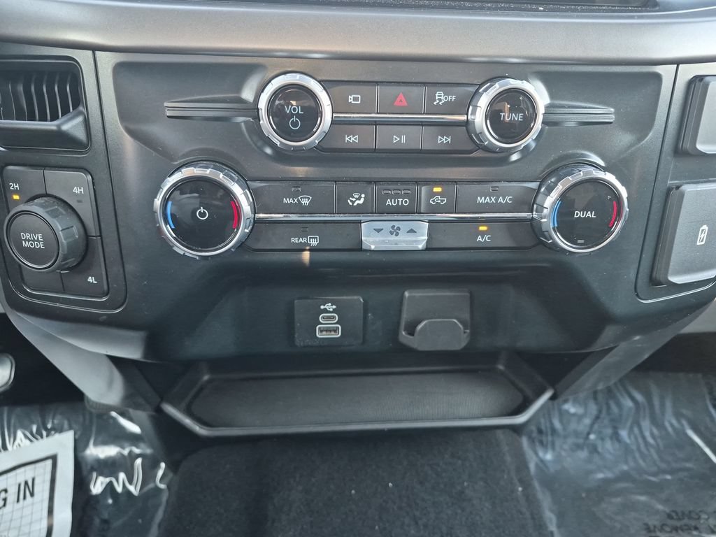 2025 Ford F-150 XLT - Photo 18