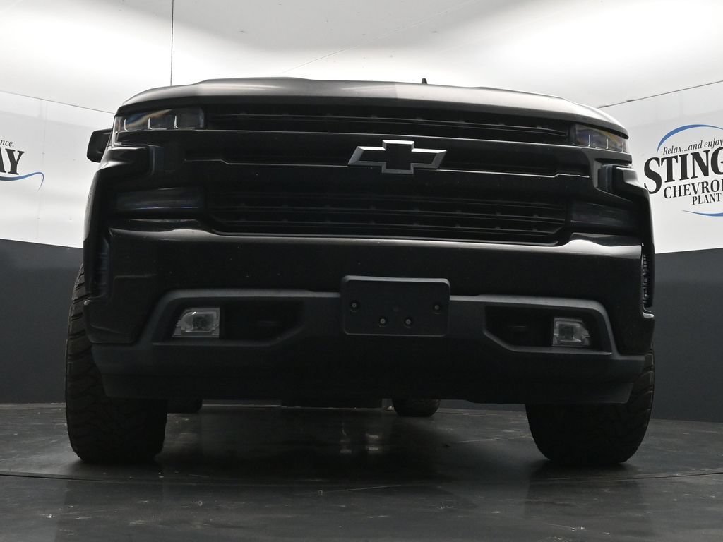 Used 2019 BLACK Chevrolet RST image 27