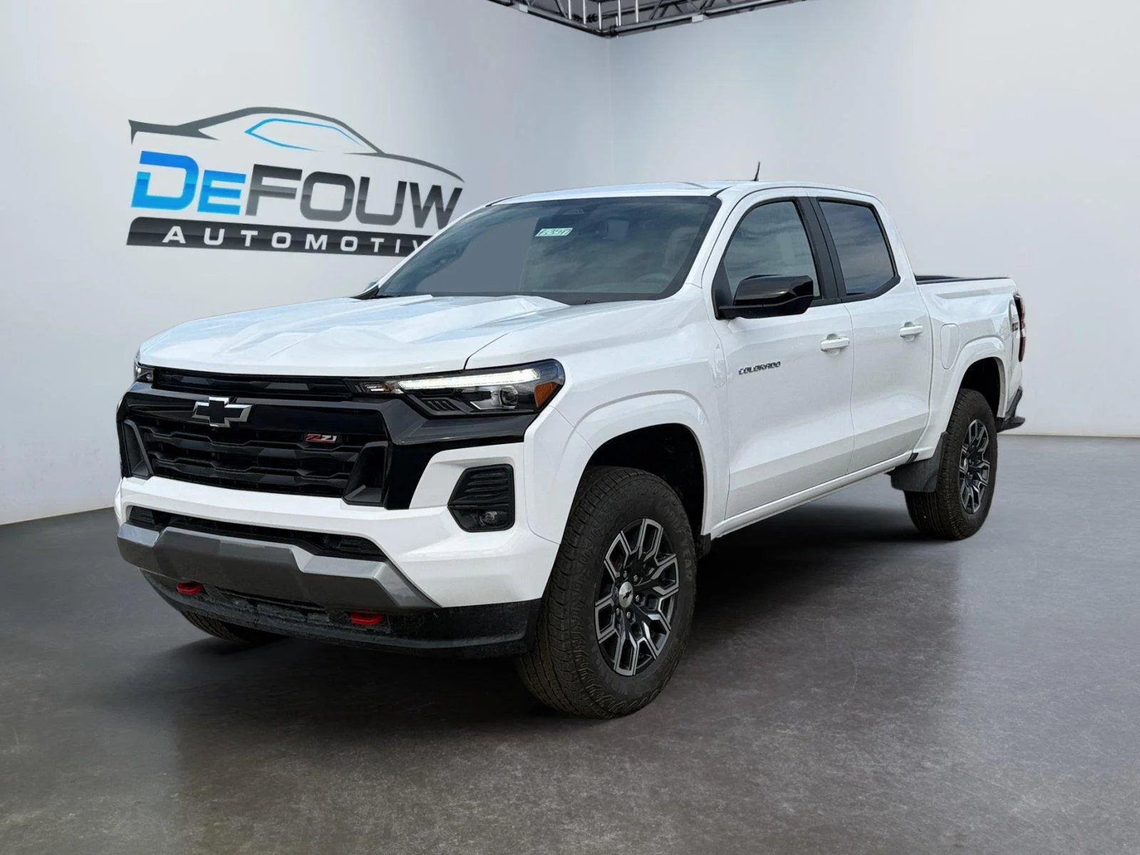 Used 2026 Summit White Chevrolet Z71 image 7