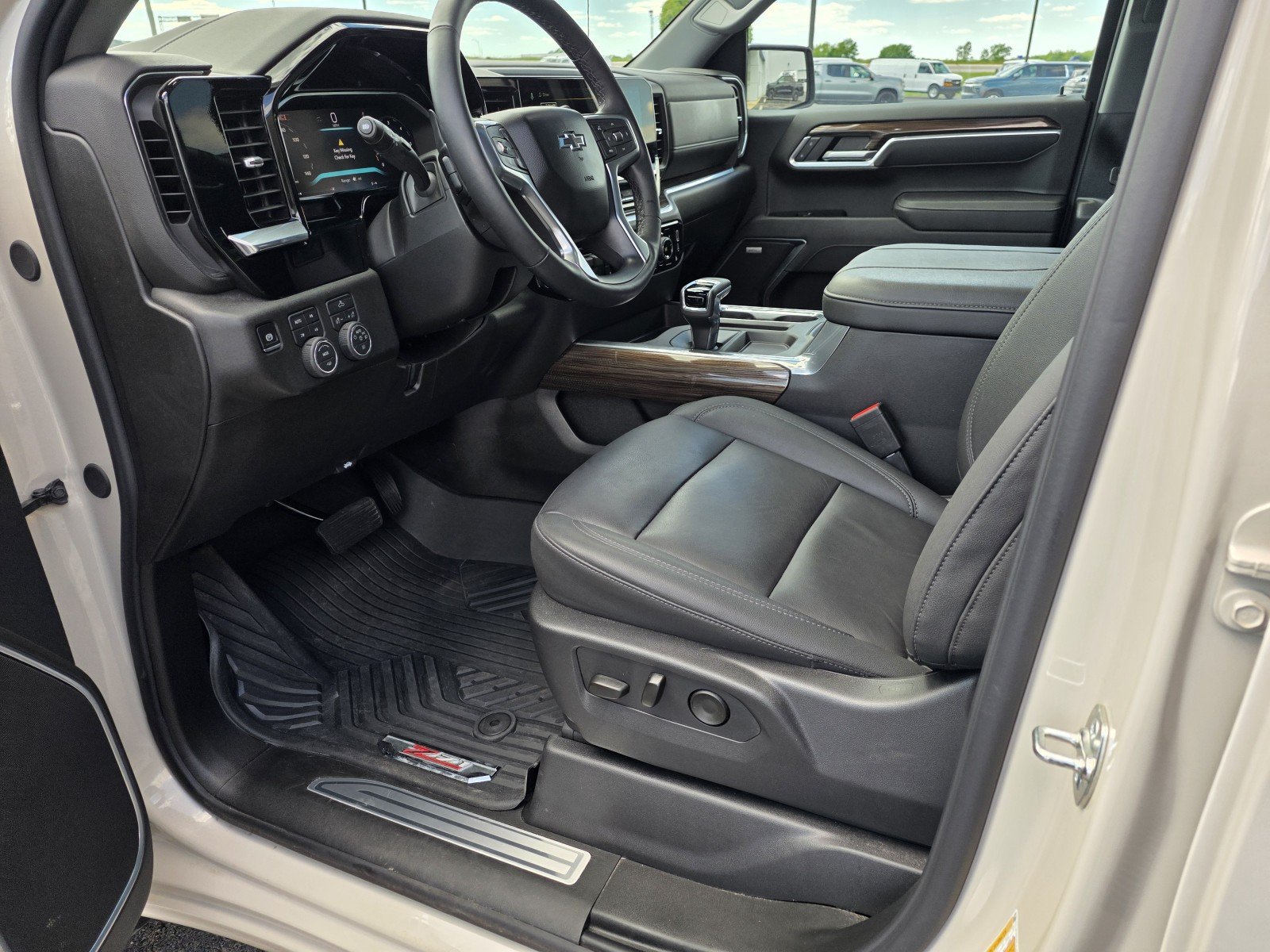 Used 2026 White Sands Chevrolet RST image 3