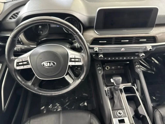 Used 2020 Gray Kia EX image 24