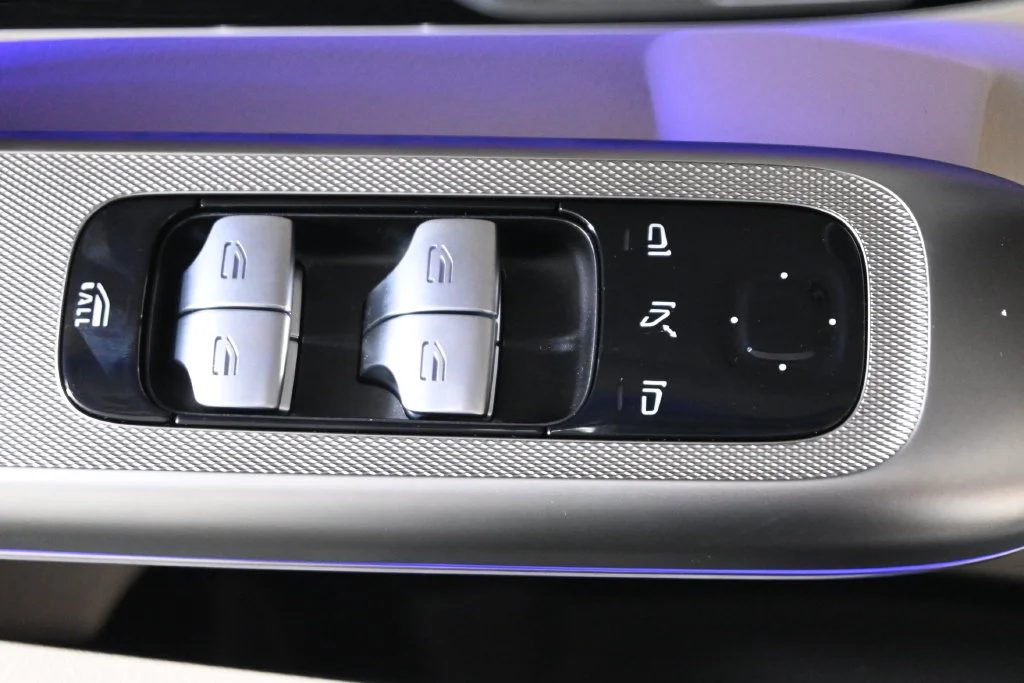 New 2027 Black Mercedes-Benz CLE 300 image 35