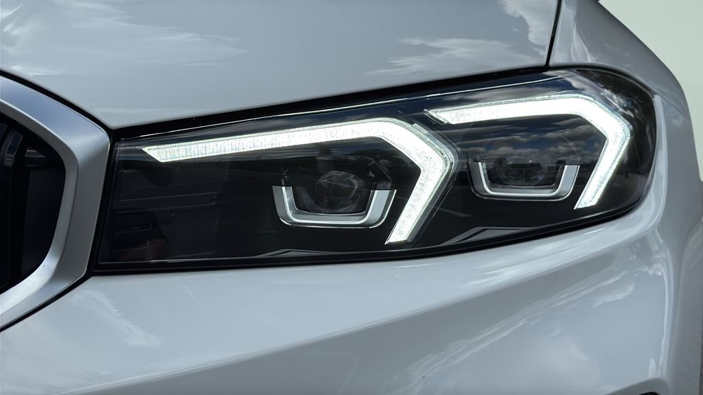 New 2026 Alpine White BMW 330i image 26