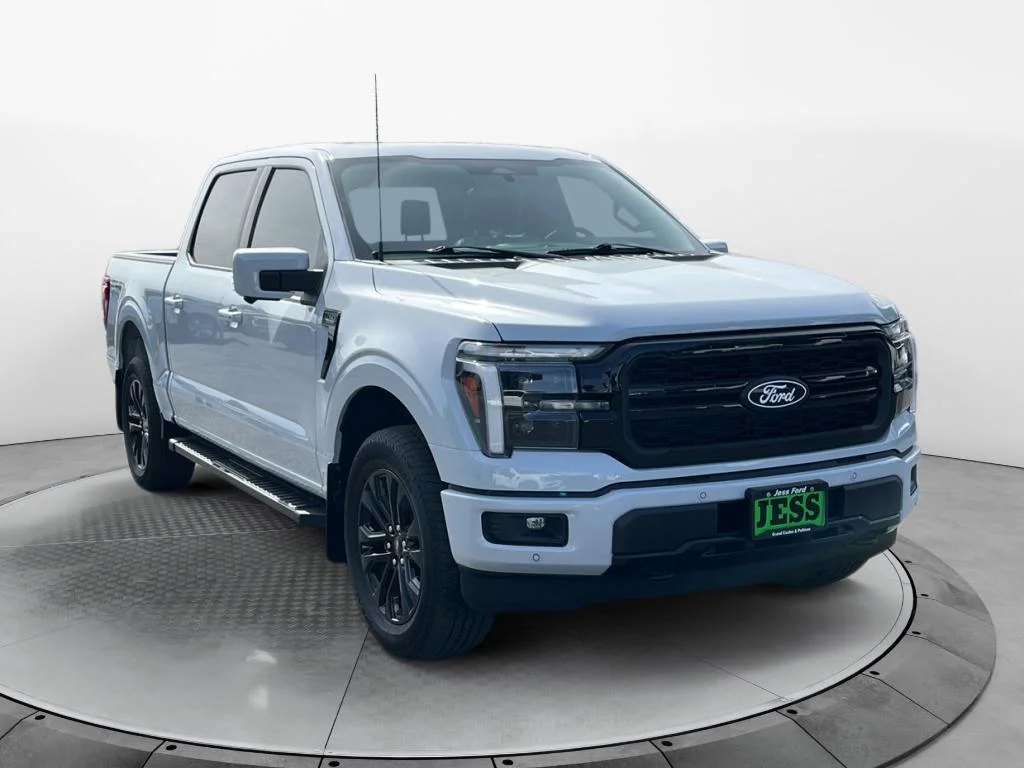 Certified Used 2025 Space White Metallic Ford LARIAT image 4