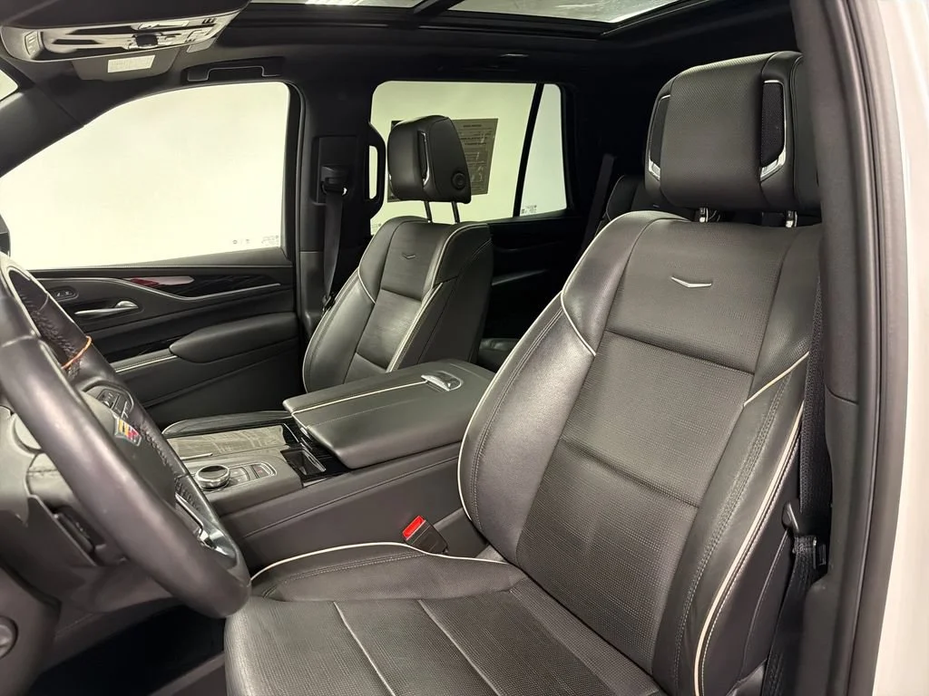 2023 Cadillac Escalade Sport - Photo 25