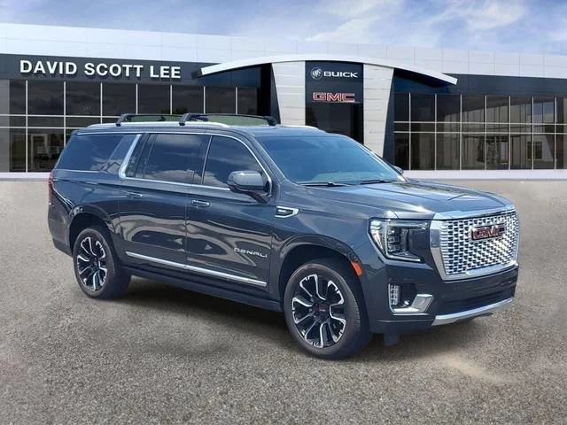 Used 2022 Hunter Metallic GMC Denali image 1