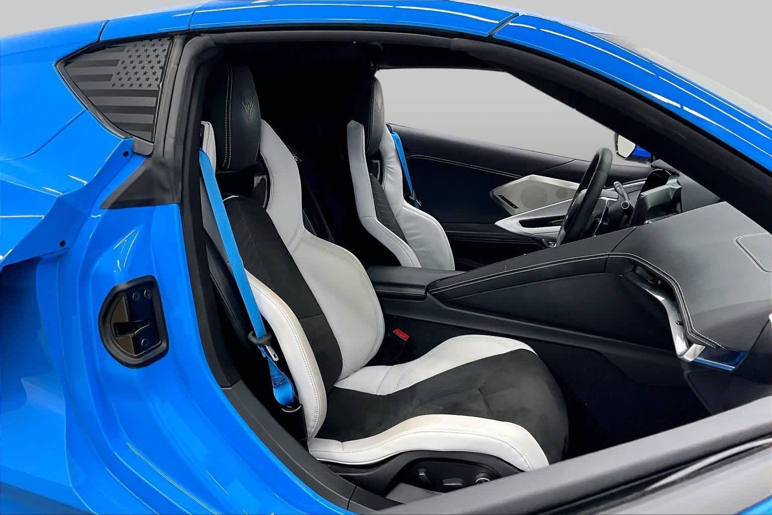 Used 2021 Rapid Blue Chevrolet 2LT image 9