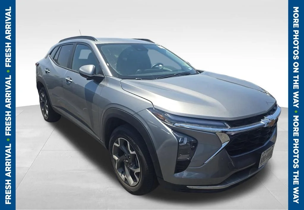 Certified Used 2025 Gray Chevrolet LT image 1