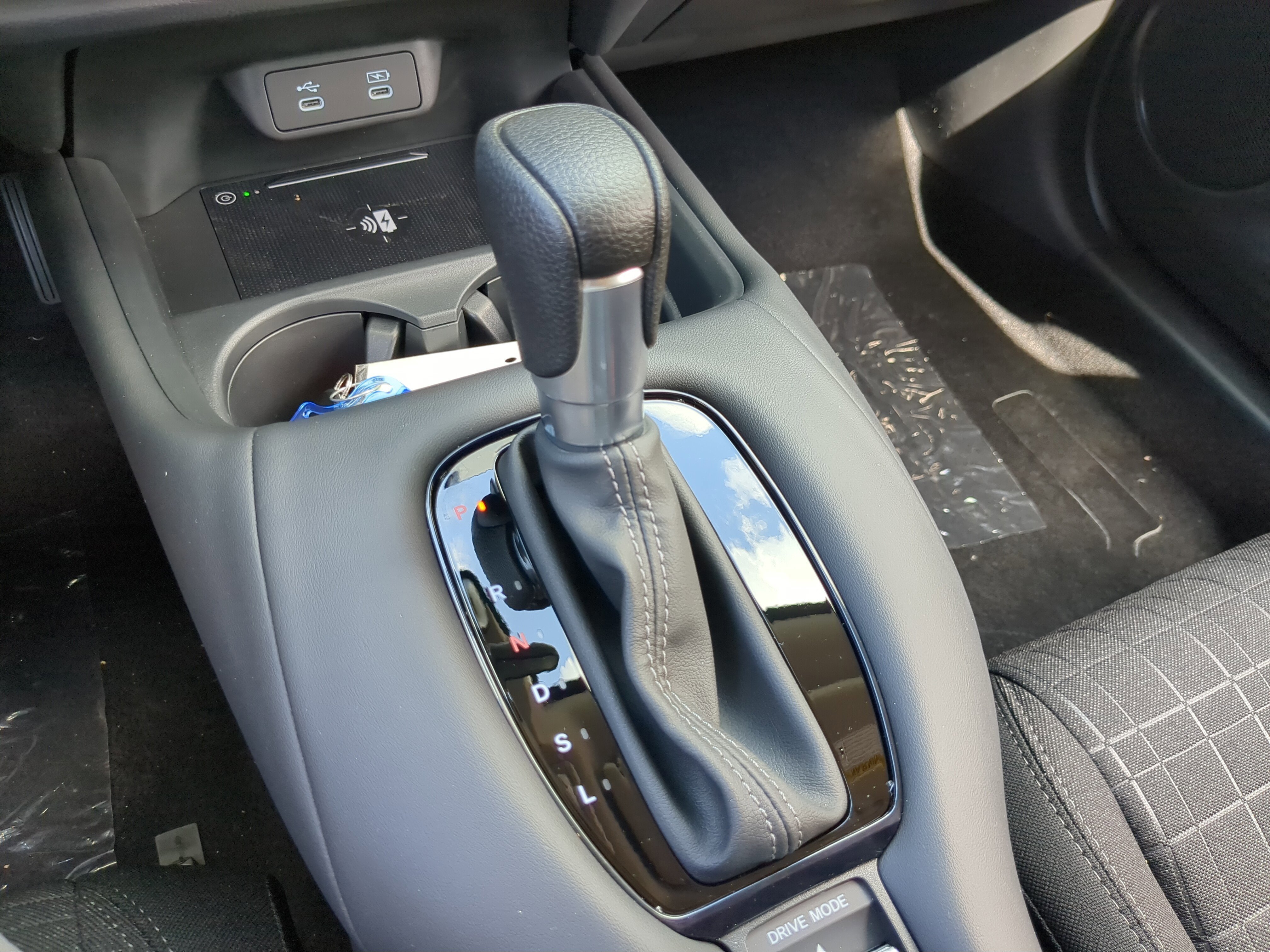 New 2026 Platinum White Pearl Honda LX image 24