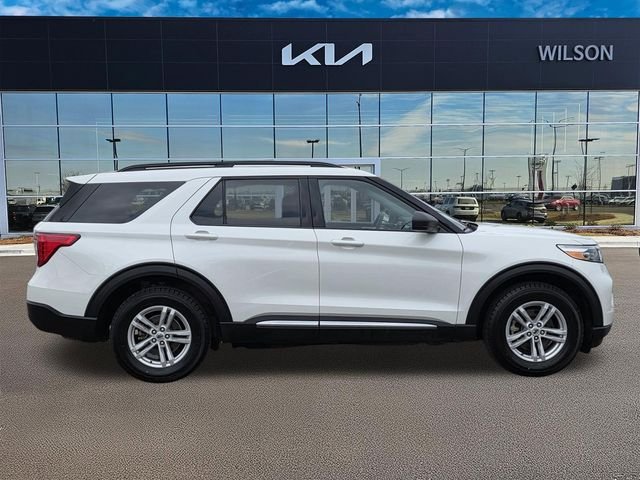 Used 2023 White Ford XLT image 3
