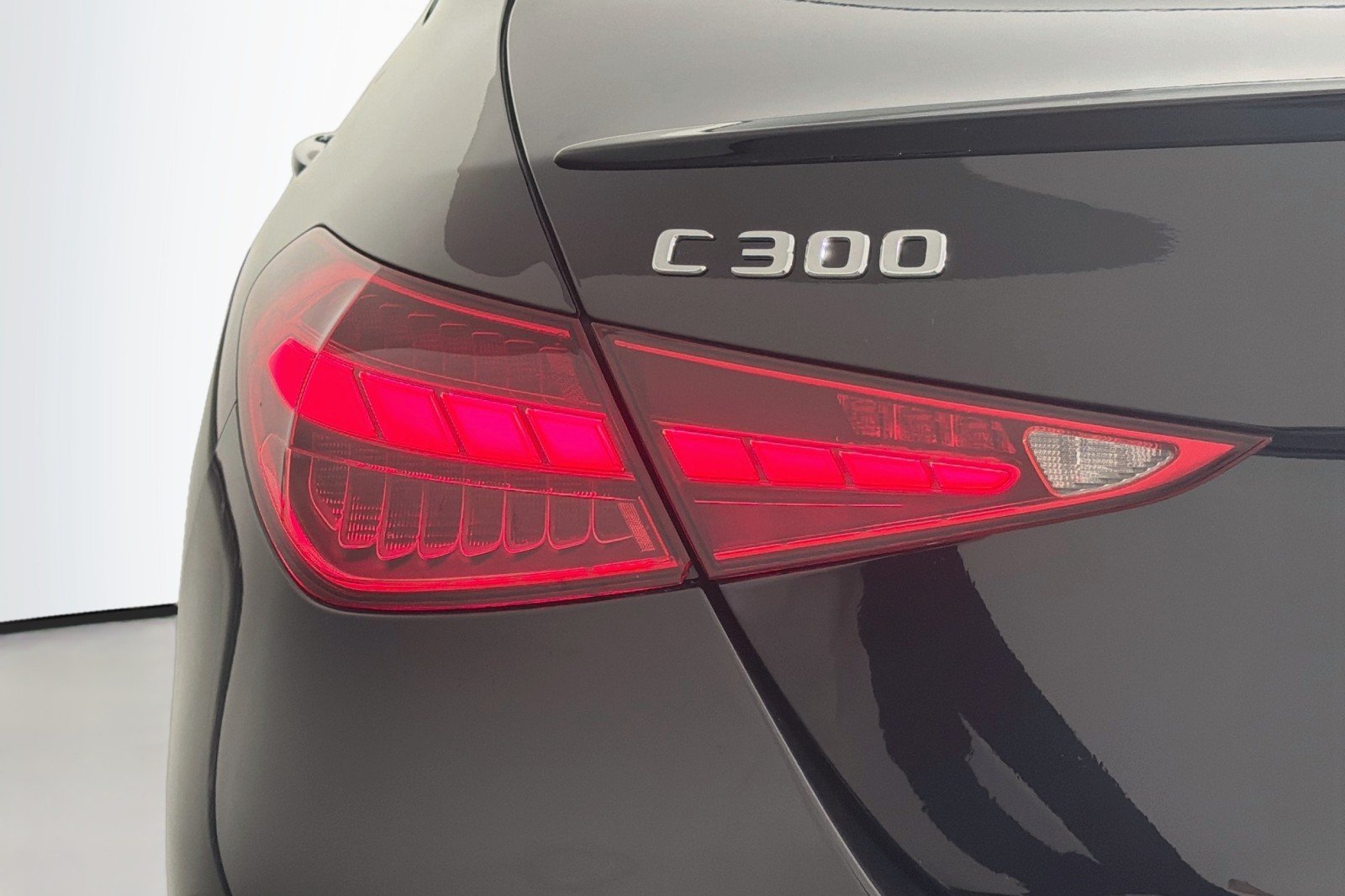 Used 2024 Obsidian Black Metallic Mercedes-Benz C 300 image 16