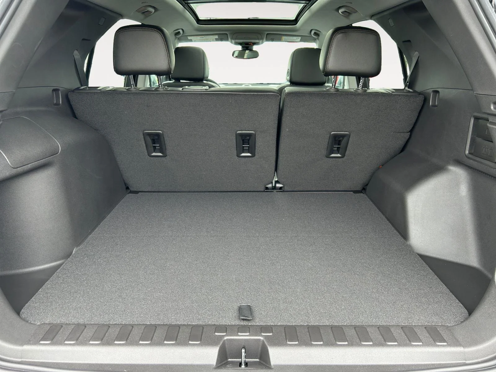 Used 2024 Sterling Gray Metallic Chevrolet Premier image 19