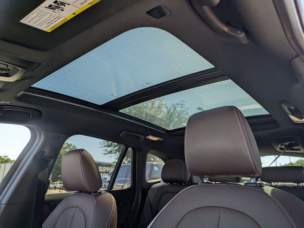 Used 2018 Gray BMW xDrive28i image 13