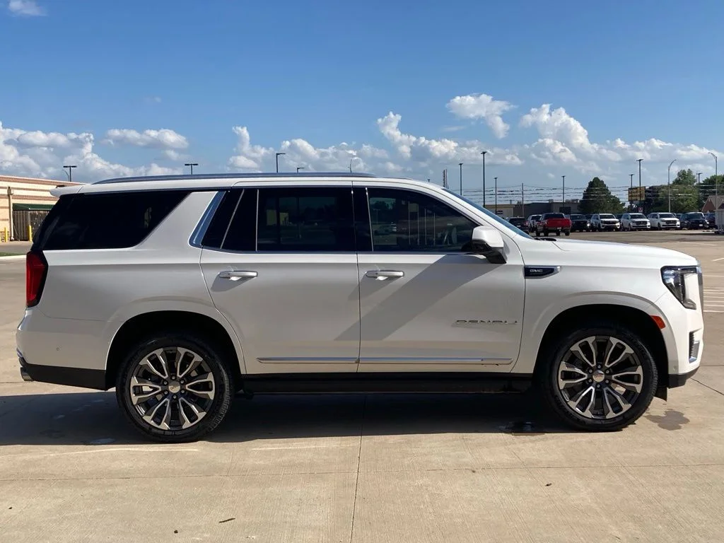 Used 2024 White Frost GMC Denali image 8