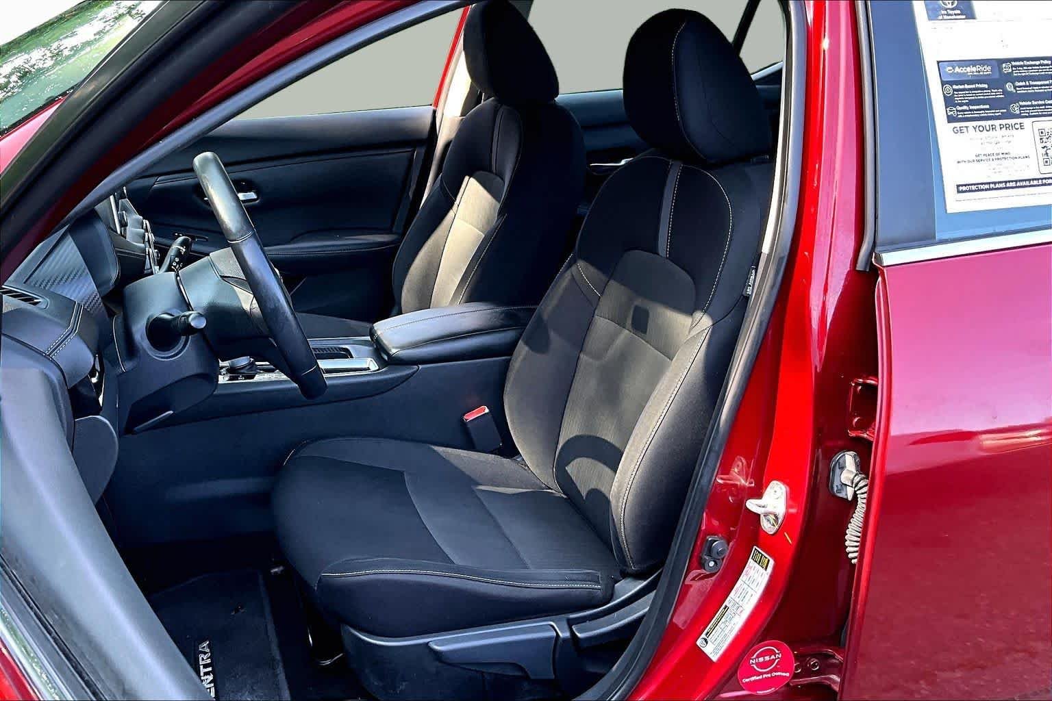 Used 2020 Scarlet Ember Tintcoat Nissan SV image 9