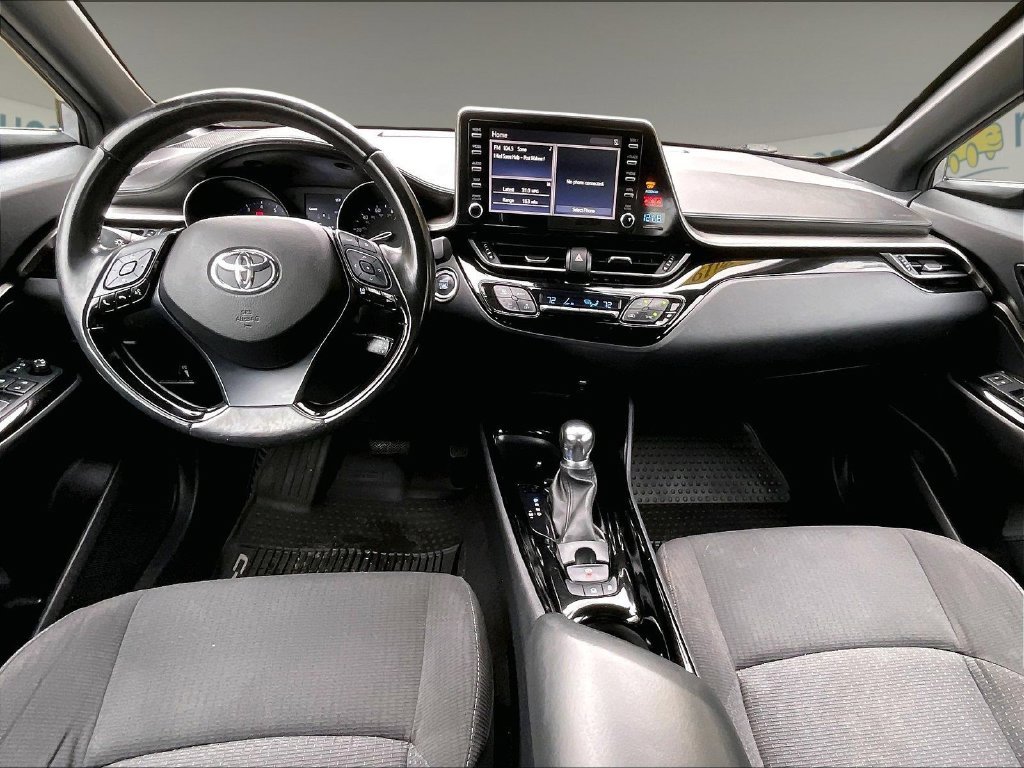 Used 2019 Silver Toyota XLE image 20