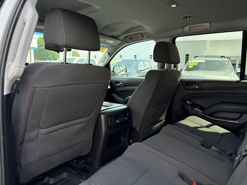 Used 2016 SILVER ICE METALLIC Chevrolet LS image 18