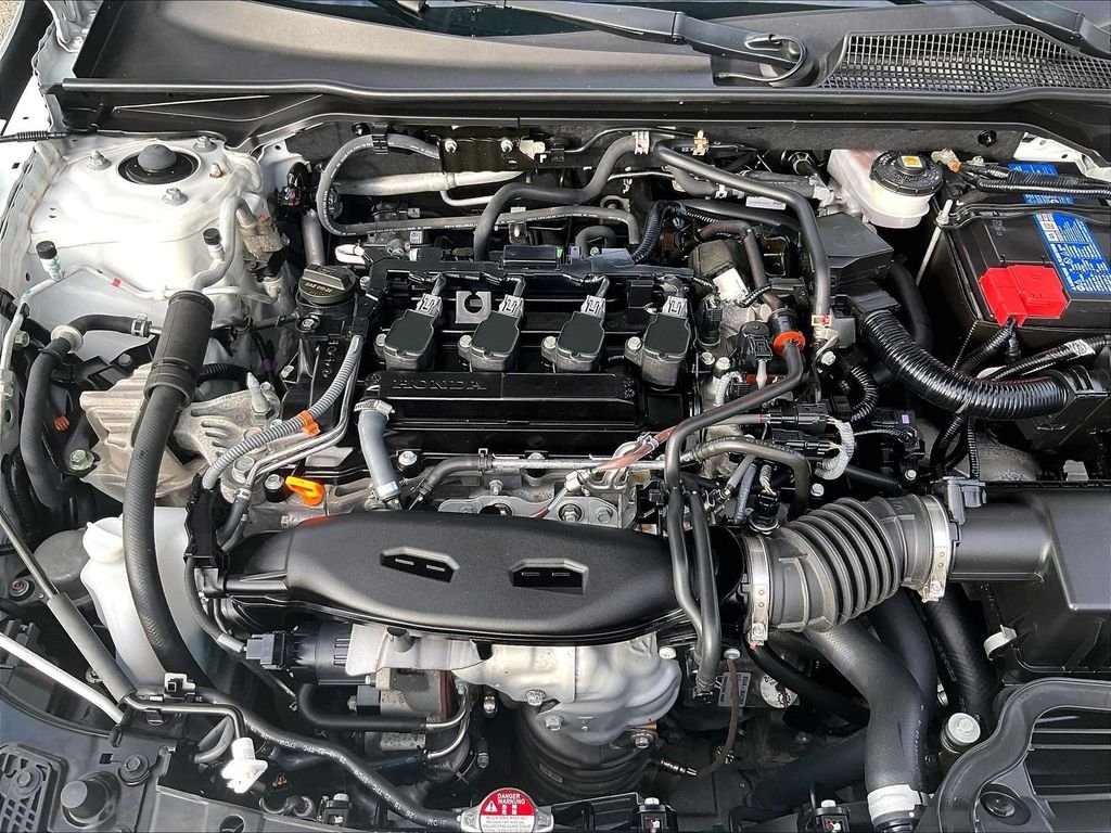 Used 2023 White Honda EX image 29