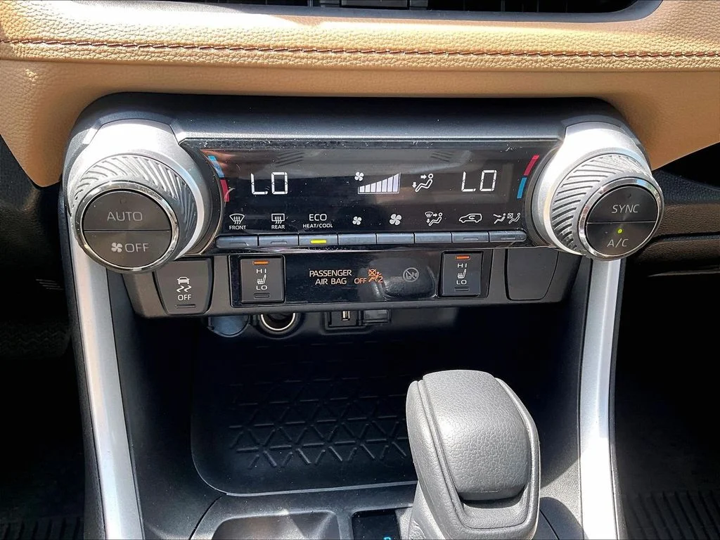 Used 2022 Black Toyota XLE image 26