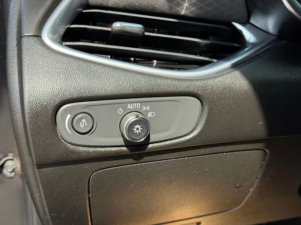 Used 2018 Black Chevrolet LT image 24