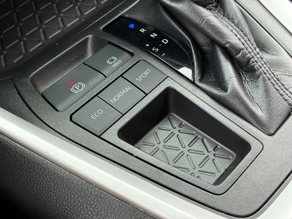 Used 2021 Gray Toyota XLE Premium image 30