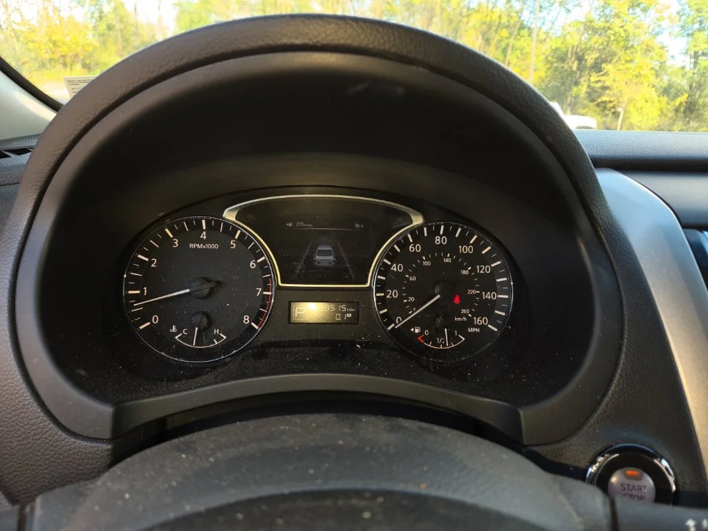 Used 2013 Black Nissan 2.5 SV image 11