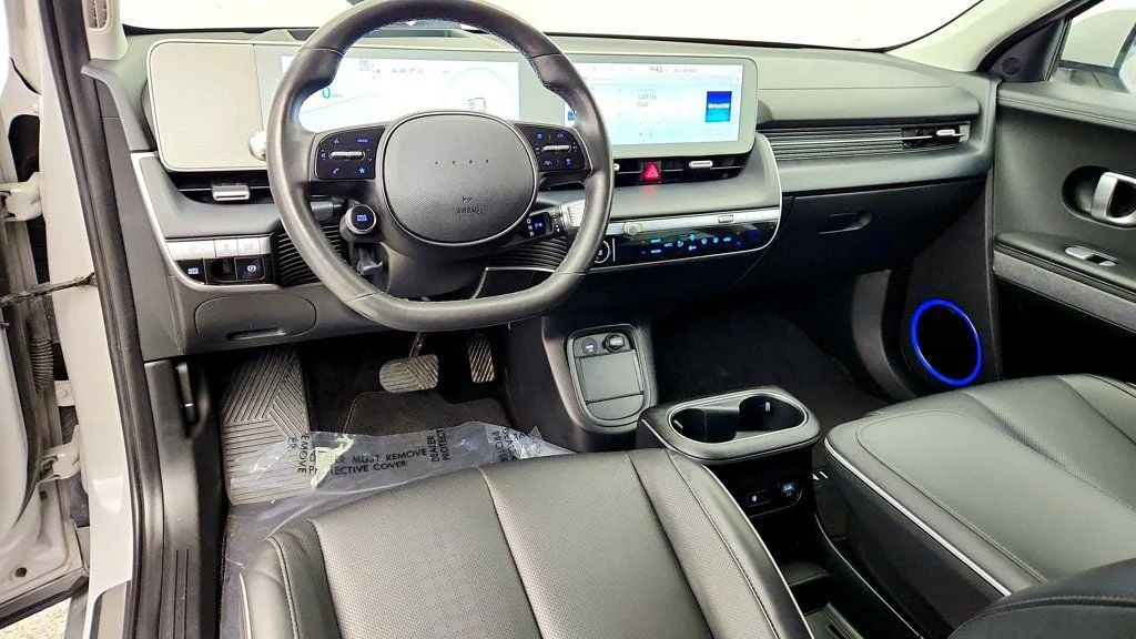 Used 2022 Cyber Gray Hyundai Limited AWD image 13