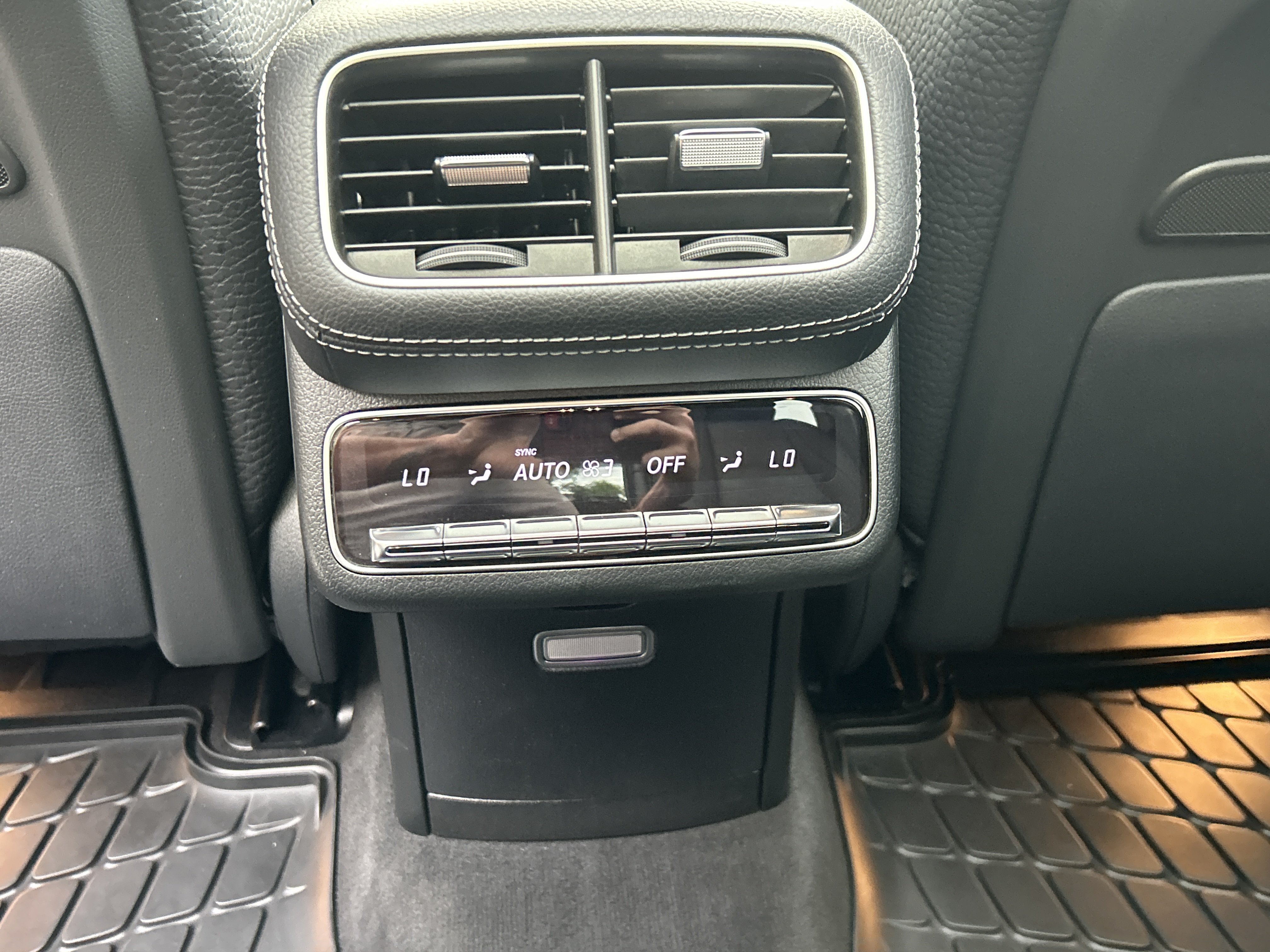 Certified Used 2024 MANUFAKTUR Alpine Grey Mercedes-Benz GLS 580 4MATIC® SUV image 43
