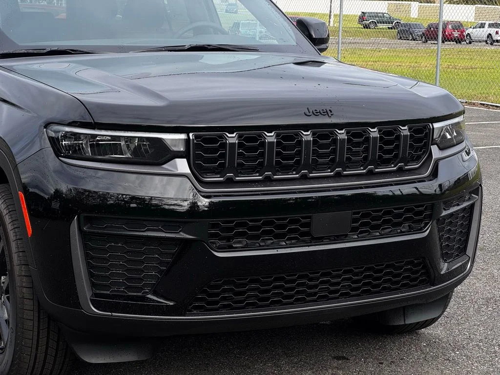 New 2026 Black Jeep Altitude image 7