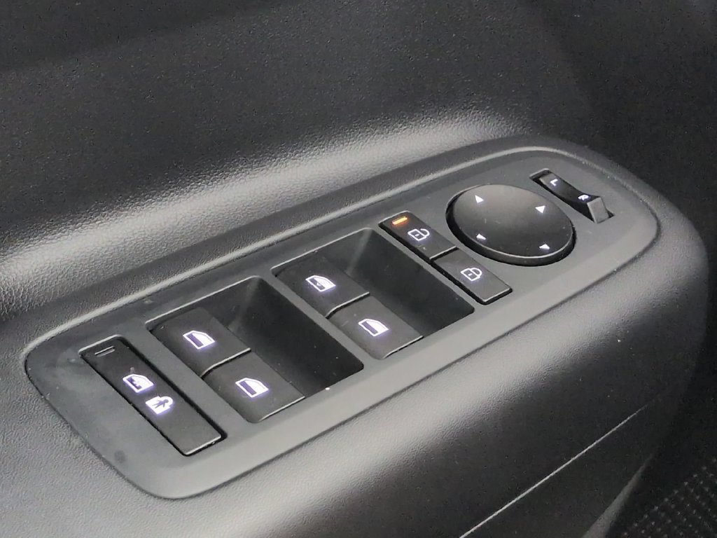 2025 Hyundai Santa Fe SE - Photo 39