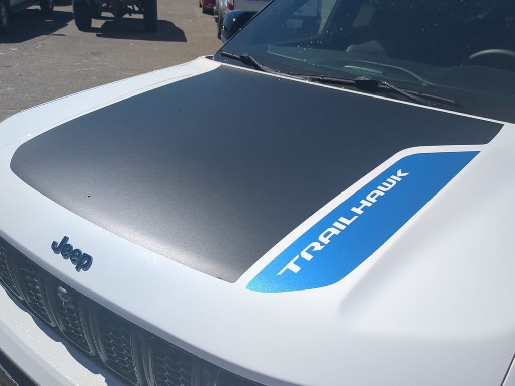 Used 2022 White Jeep Trailhawk 4xe image 25
